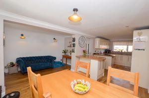 Kitchen/Diner- click for photo gallery
